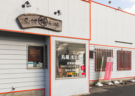 絶妙な焼き加減でファンを掴むステーキ店。